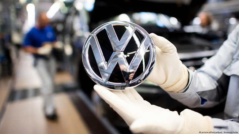 Электромобили не «взлетают», их доля падает. Более 98% продаж Volkswagen Group приходится на традиционные машины с ДВС