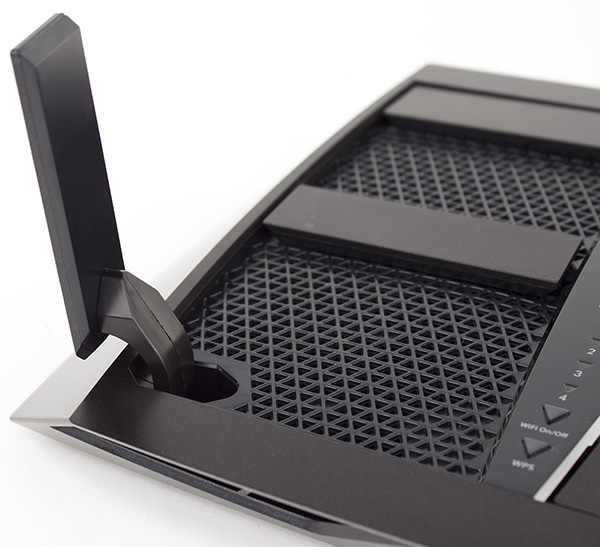 Внешний вид Netgear R8000