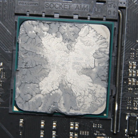 NH-L9x65 SE-AM4, распределение термопасты