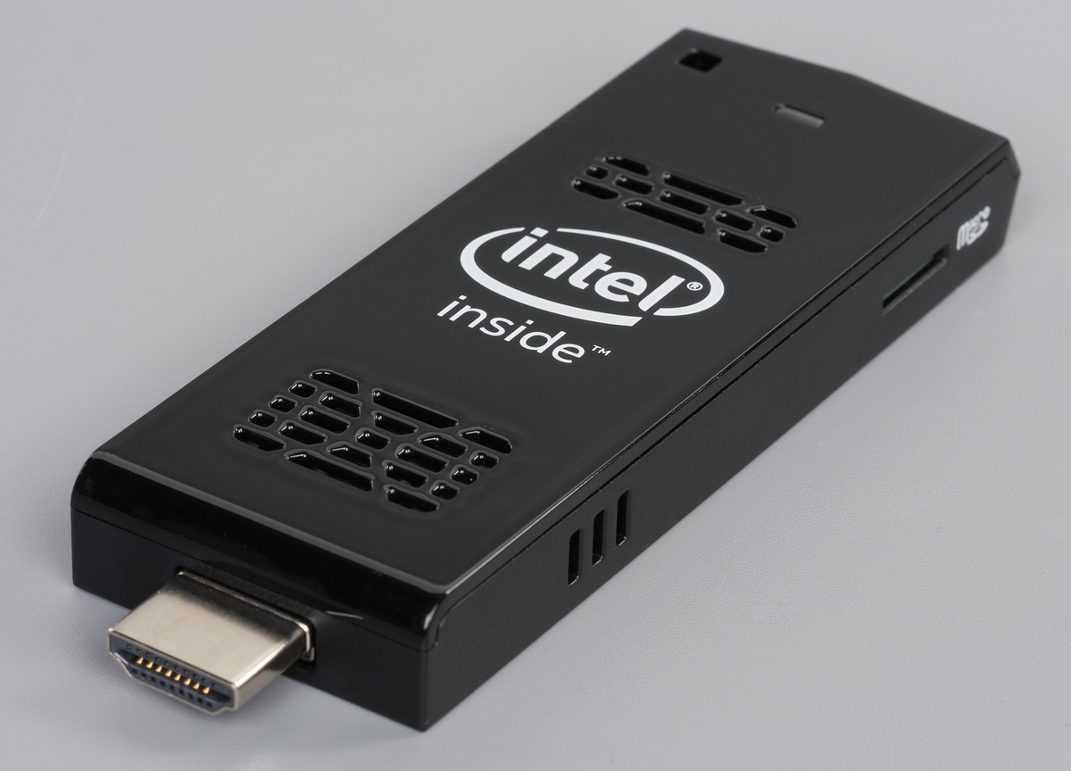 Внешний вид Intel Compute Stick
