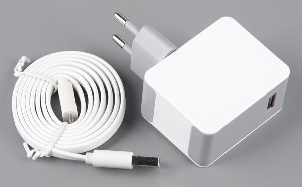 DLP-проектор Doogee Smart Cube P1, адаптер питания