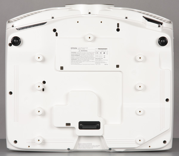 Проектор Epson EH-TW7300, нижняя поверхность