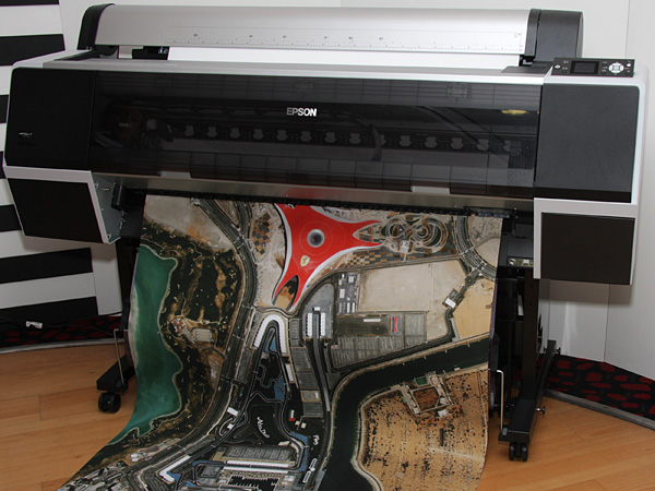Широкоформатный принтер Epson Stylus Pro 9700