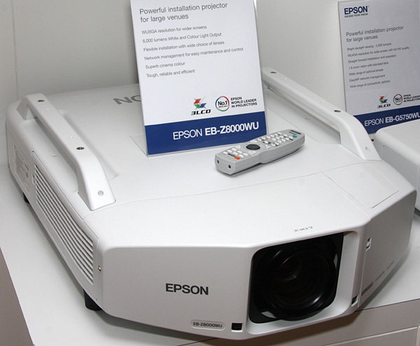Инсталляционный проектор Epson EB-Z8000WU