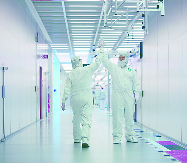 Внутри Intel Fab