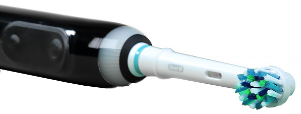 Электрическая зубная щетка Oral-B Genius 9000 от Braun