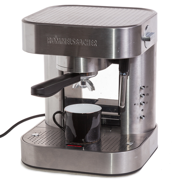 кофеварки-эспрессо Rommelsbacher EKS 2000 и DeLonghi EC680, и кофемашина Philips Saeco Xsmall HD8745
