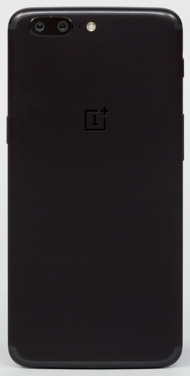 смартфон OnePlus 5, вид сзади