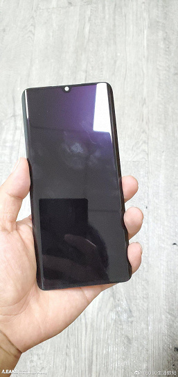 Xiaomi Mi 9 Pro 5G может получить изогнутый экран