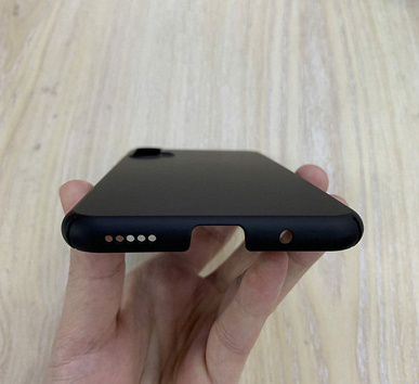Фото чехла подтверждают наличие многомодульной камеры и стандартного разъема для наушников в смартфоне Huawei Nova 5