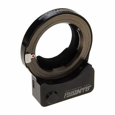 Адаптер FotodioX Pro Pronto AF наделяет ручные объективы Leica M функцией автоматической фокусировки при установке на камеры Fujifilm X