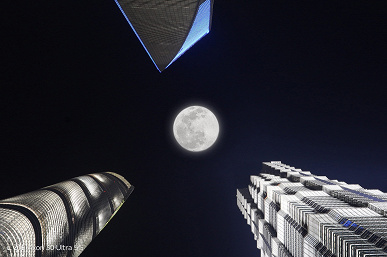 Режим Super Moon Ultra смартфона ZTE Axon 30 Ultra гарантирует большую красивую Луну на любой ночной фотографии