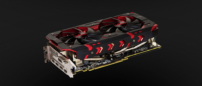 Видеокарта Red Devil Radeon RX 590 из-за охладителя занимает более двух соседних слотов расширения