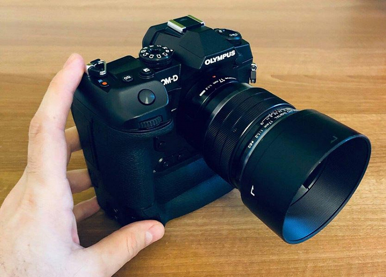Появились первые изображения камеры Olympus E-M1X