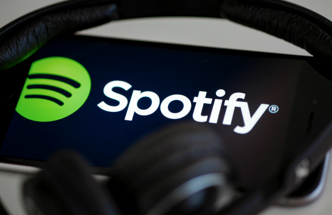 Spotify удалось уладить спор с Wixen