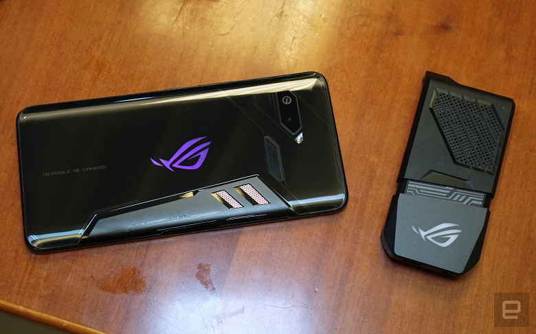 Asus ROG Phone — самый игровой из игровых смартфонов