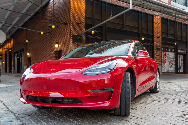 Tesla уже производит по 500 электромобилей Model 3 каждый день