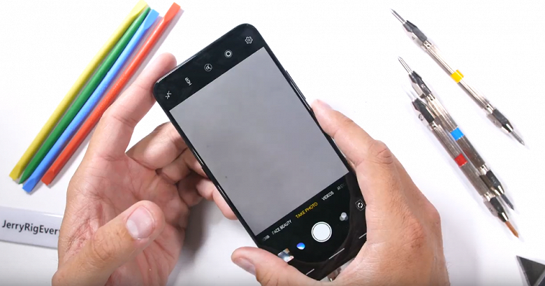Необычный смартфон Vivo Nex S прошёл тесты блогера JerryRigEverything