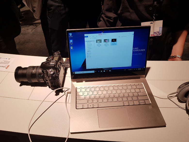 Lenovo Yoga C930 — трансформируемый ноутбук со стилусом и необычным расположением динамиков