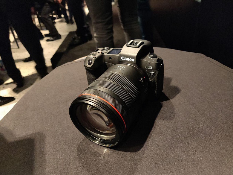 Первый взгляд на полнокадровую беззеркальную камера Canon EOS R