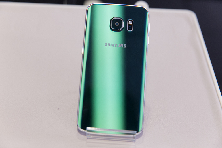 Смартфон Samsung Galaxy S10 получит новые цвета «намного прекраснее, чем градиенты» 