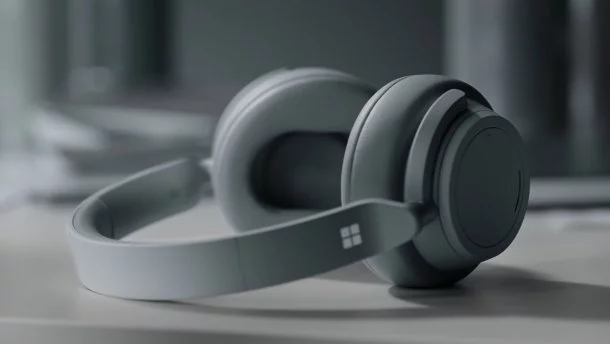 Гарнитура Microsoft Surface Headphones поступит в продажу 19 ноября