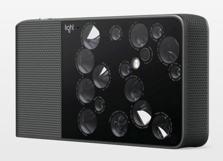 Light объявила о сотрудничестве с Sony, в рамках которого будет создавать многомодульные камеры на основе датчиков японского гиганта