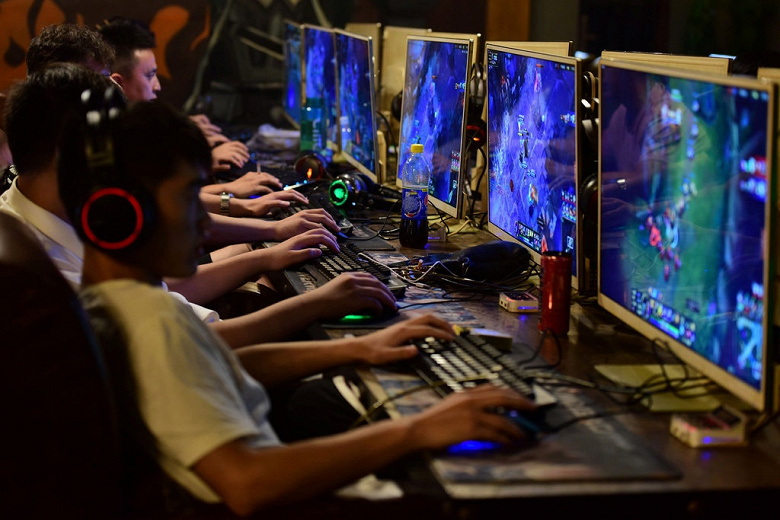 90 минут в день, отбой в 22:00 — в Китае юных геймеров шокировали новым законом 