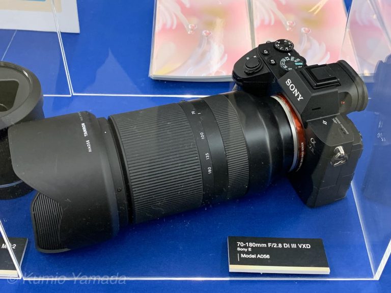 Появилось первое изображение объектива Tamron 70-180mm F/2.8 Di III VXD, установленного на камеру Sony A7III
