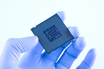 По мнению AMD, в ближайшие десять лет основным материалом для процессоров останется кремний