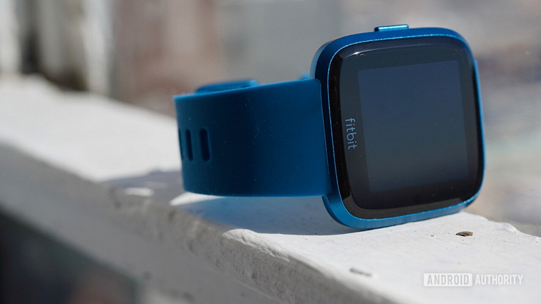 Представлены Fitbit Versa Lite — вероятно, самые дешёвые умные часы с полноценной операционной системой