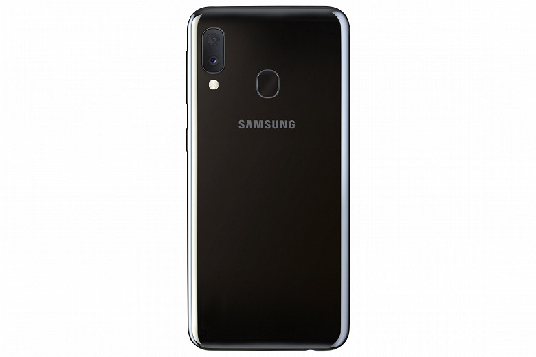 Урезали экран и аккумулятор. Доступный смартфон Samsung Galaxy A20e представлен официально
