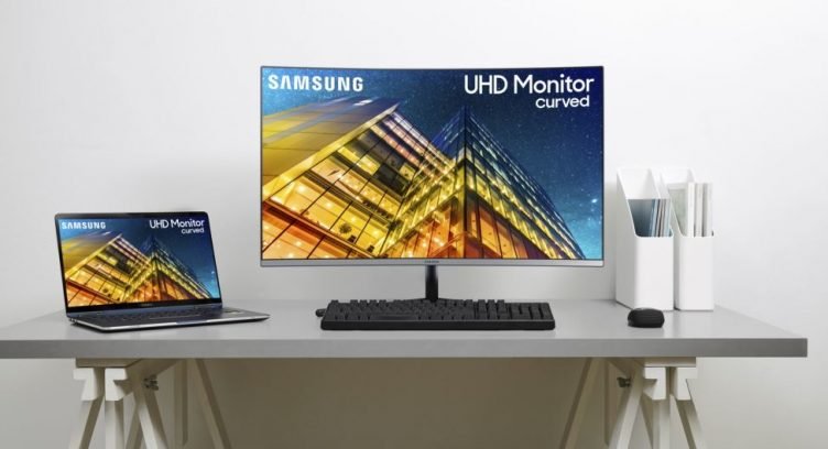 В России стартовали продажи изогнутого монитора Samsung UR59C с разрешением 4K UHD
