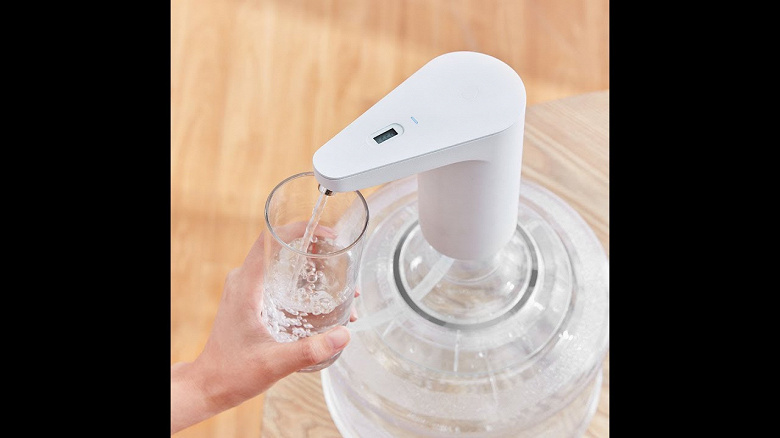 Автоматической дозатор воды Xiaomi Automatic Water Dispenser стоит $13