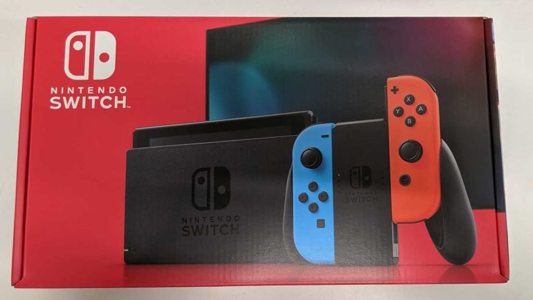 Обновлённая игровая консоль Nintendo Switch с большей автономностью уже появилась в продаже