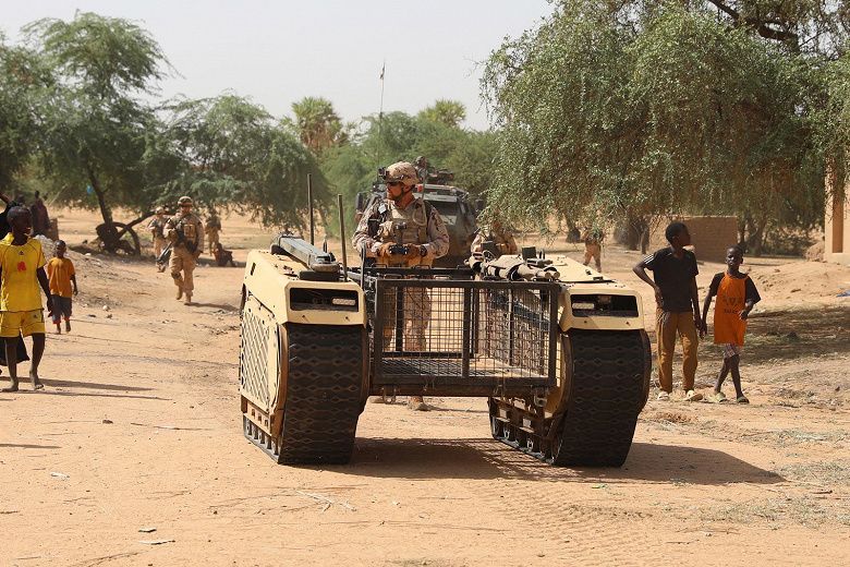 Эстонские патрули в Африке получили беспилотное транспортное средство