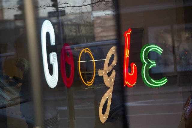 Тёмный-тёмный поиск: Google перестанет ослеплять поисковой выдачей