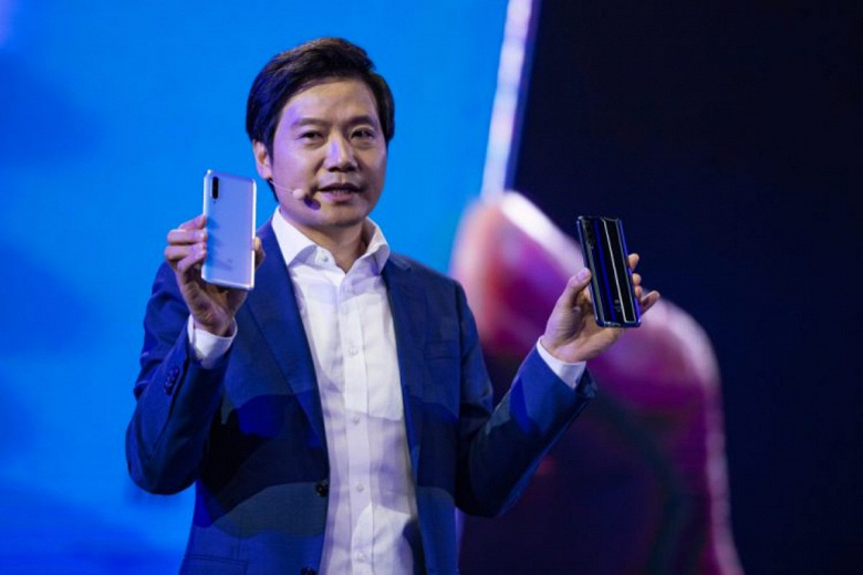 Xiaomi готова примерить корону лидера. Компания уже стоит более 100 млрд долларов и хочет продать 240 млн смартфонов в следующем году