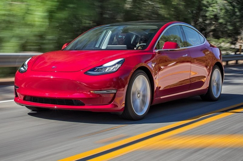 В этом году поставки электромобилей Tesla составят 500 тысяч, а уже в 2022 году — 1 миллион