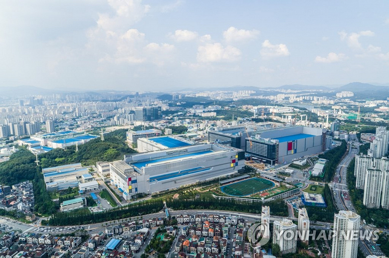 Samsung наймет рекордное количество специалистов в области производства микросхем