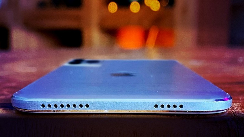 Не ждите iPhone с портом USB-C — Apple просто лишит свои смартфоны любых разъёмов
