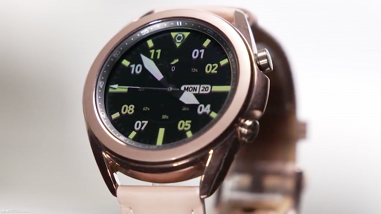 Умные часы Samsung Galaxy Watch 3 позируют вживую с Galaxy Note20 и Galaxy Tab S7