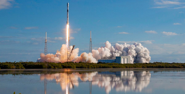 Роскосмос намерен создать многоразовую ракету «Союз-СПГ», которая будет лучше, чем SpaceX Falcon 9