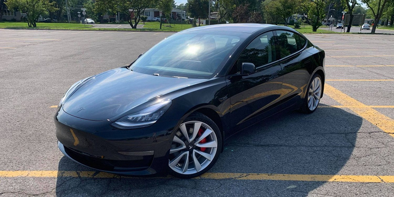 Tesla переиздаёт свой самый популярный электромобиль. Что нового в Tesla Model 3