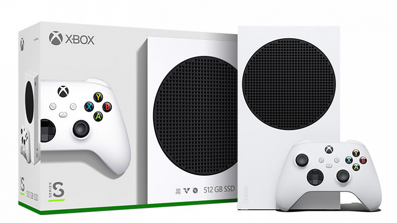 Xbox Series S вернулась в продажу в федеральные сети в России