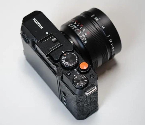 В ближайшие недели ожидается выход объектива 7Artisans 50mm F0.95 для беззеркальных камер формата APS-C 