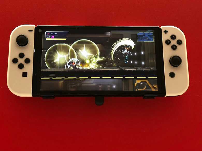 Nintendo Switch OLED впервые позирует на живых фото