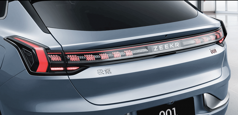 Zeekr 001 – аналог Porsche Taycan от Geely – сможет проезжать больше 1000 км на одной зарядке