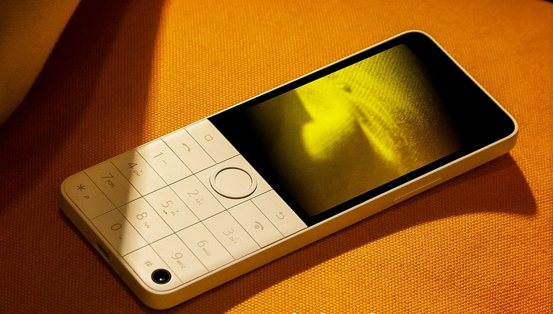 «Король кнопочных телефонов» — Xiaomi Qin F22 Pro получит сенсорный экран, физические кнопки, много памяти и Android 12