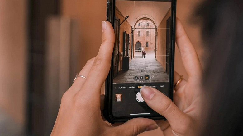 Перископный телевик iPhone 15 Pro Max уступит камере Samsung Galaxy S22 Ultra по оптическому приближению